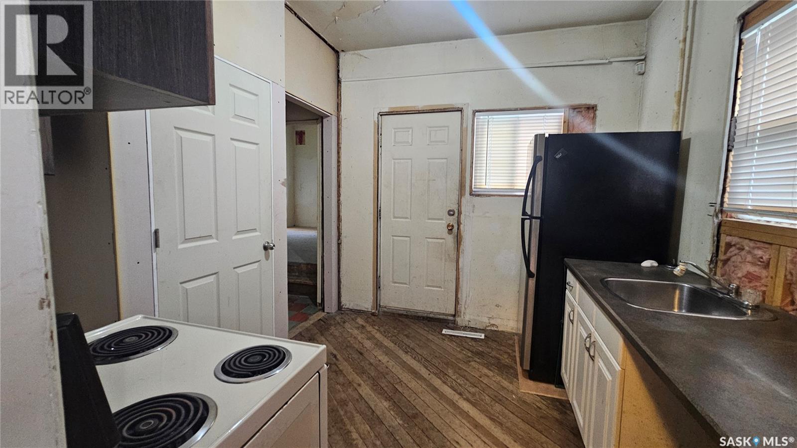 114 N Avenue S, Saskatoon, Saskatchewan  S7M 2M7 - Photo 28 - SK050276