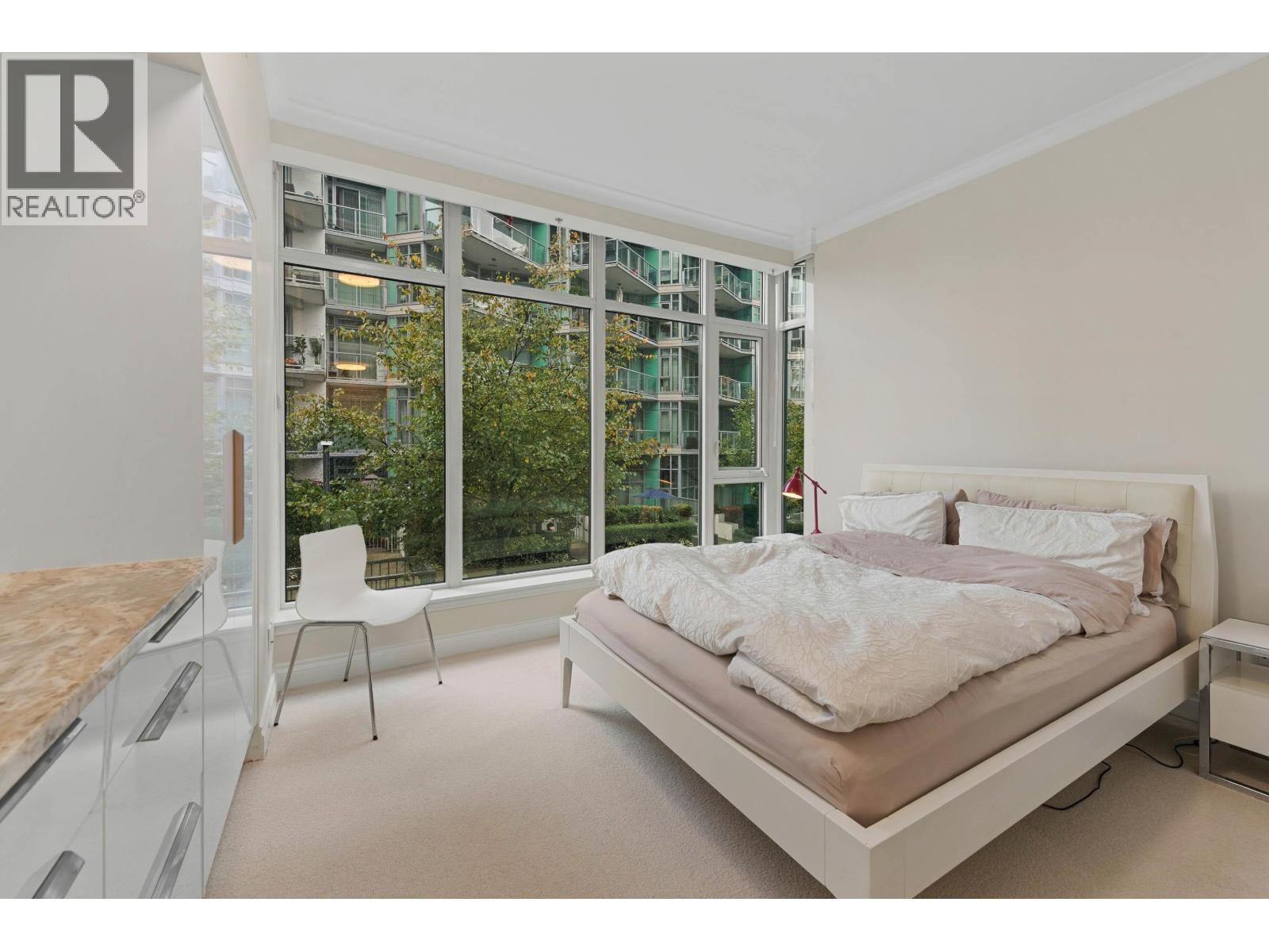 211 185 VICTORY SHIP WAY