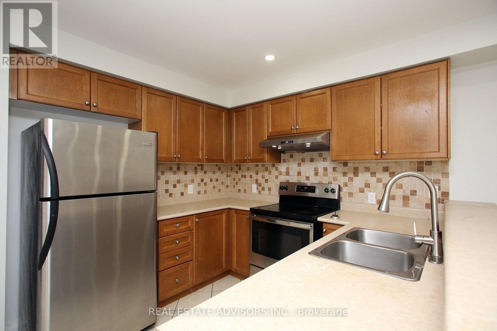 80 Dooley Crescent, Ajax, Ontario  L1T 4J2 - Photo 14 - E13828220