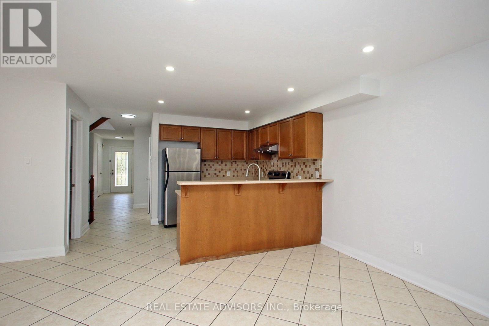 80 Dooley Crescent, Ajax, Ontario  L1T 4J2 - Photo 12 - E13828220