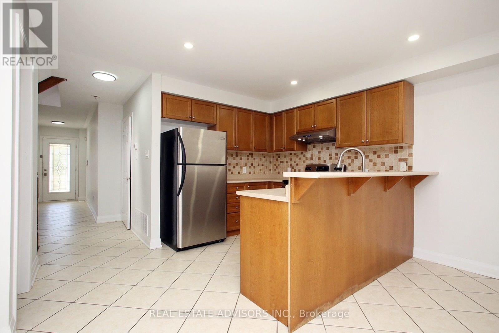 80 Dooley Crescent, Ajax, Ontario  L1T 4J2 - Photo 13 - E13828220