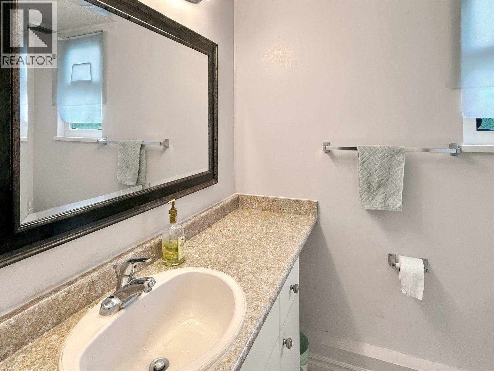 10760 Seamount Road, Richmond, British Columbia  V7A 4P6 - Photo 8 - R3171818