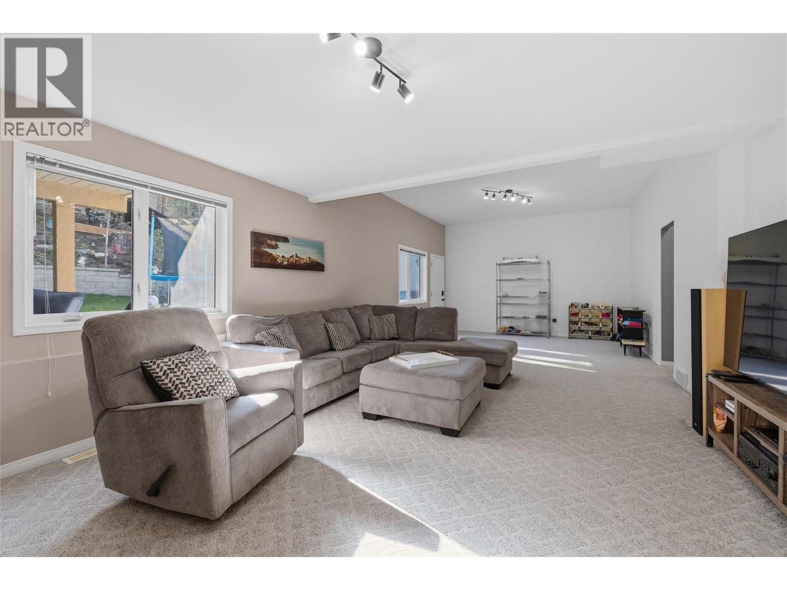 2109 Sunview Drive