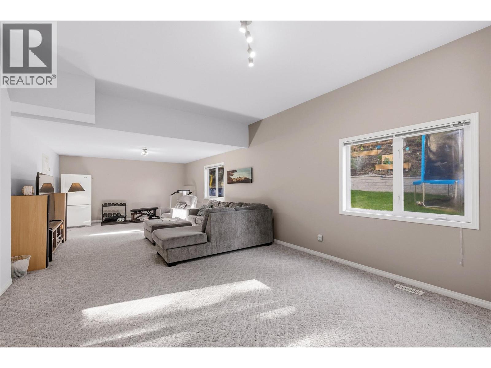 2109 Sunview Drive