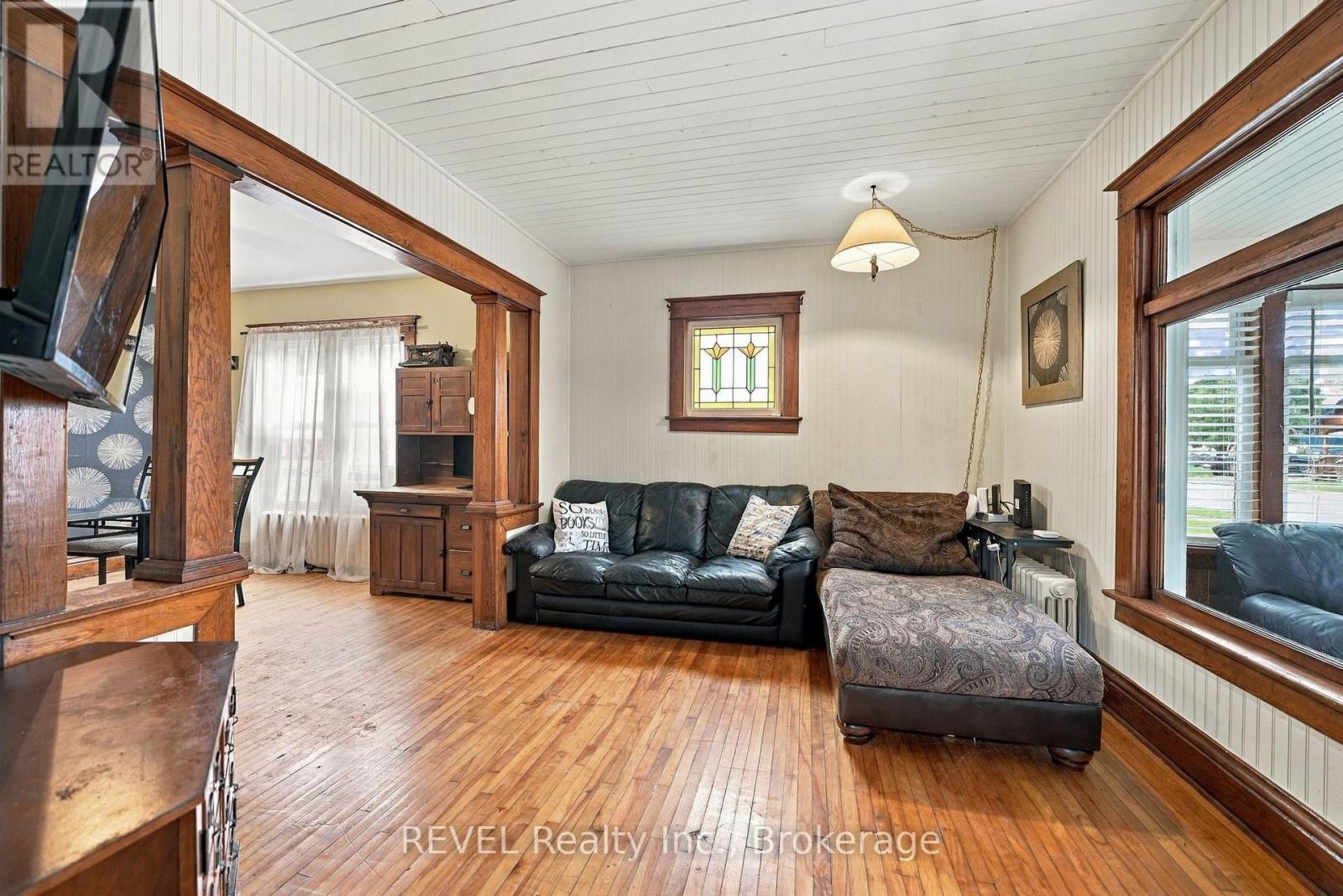 27 Christmas Street, Port Colborne, Ontario  L3K 1M3 - Photo 5 - X13857558