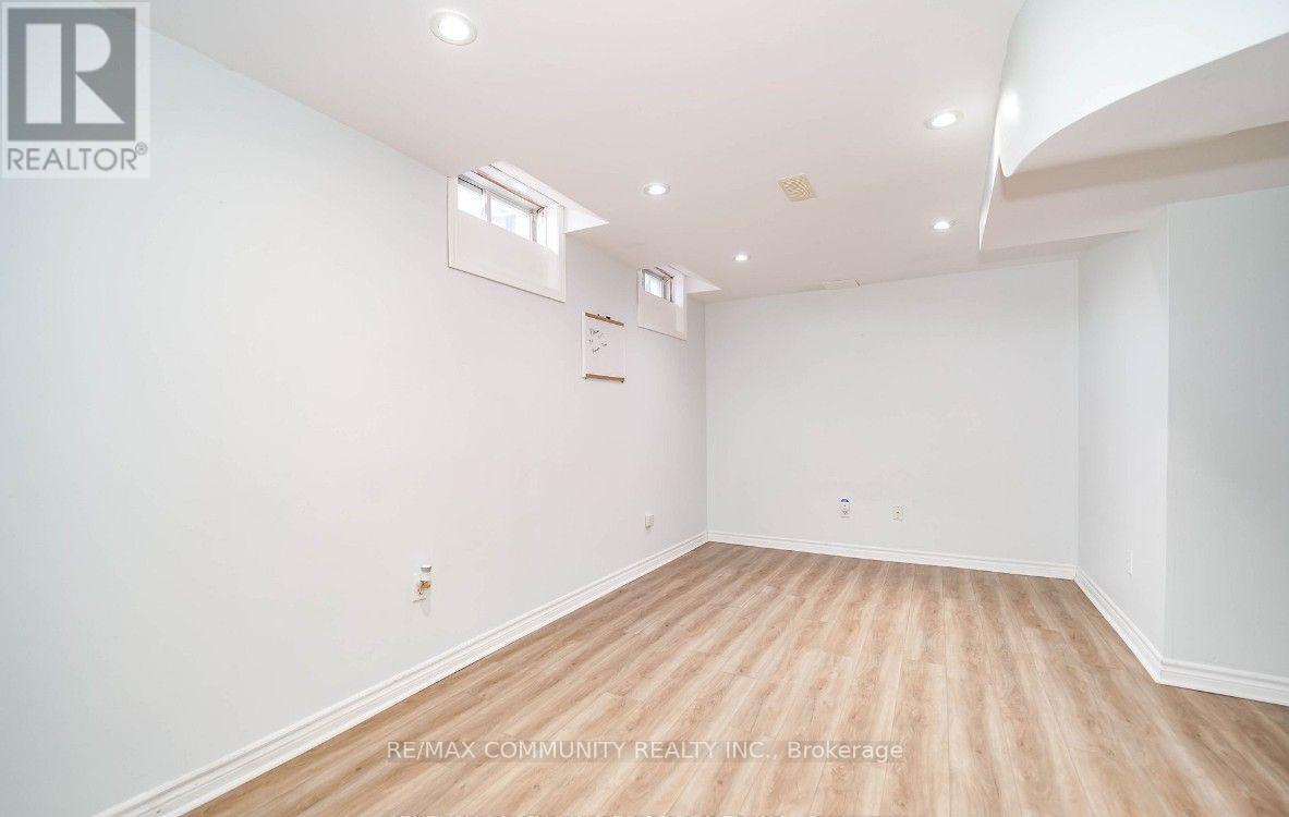2 Oglevie Drive, Whitby, Ontario  L1R 2Y4 - Photo 25 - E13857560