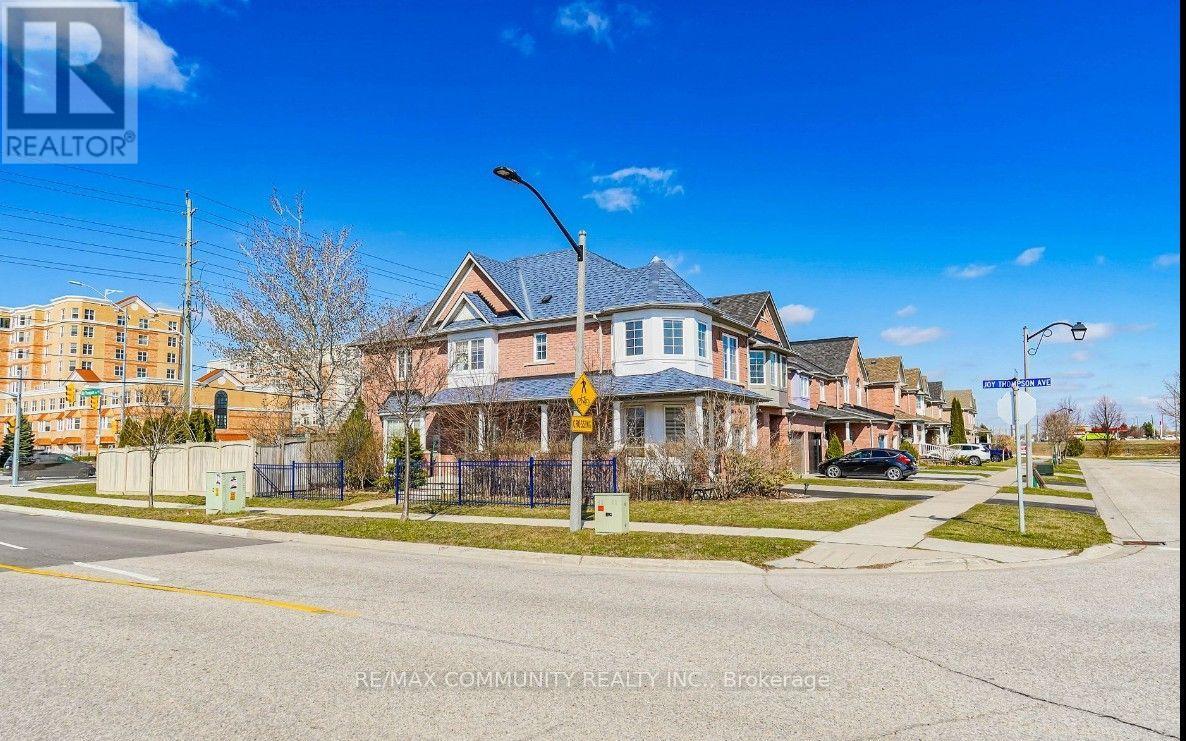 2 Oglevie Drive, Whitby, Ontario  L1R 2Y4 - Photo 3 - E13857560