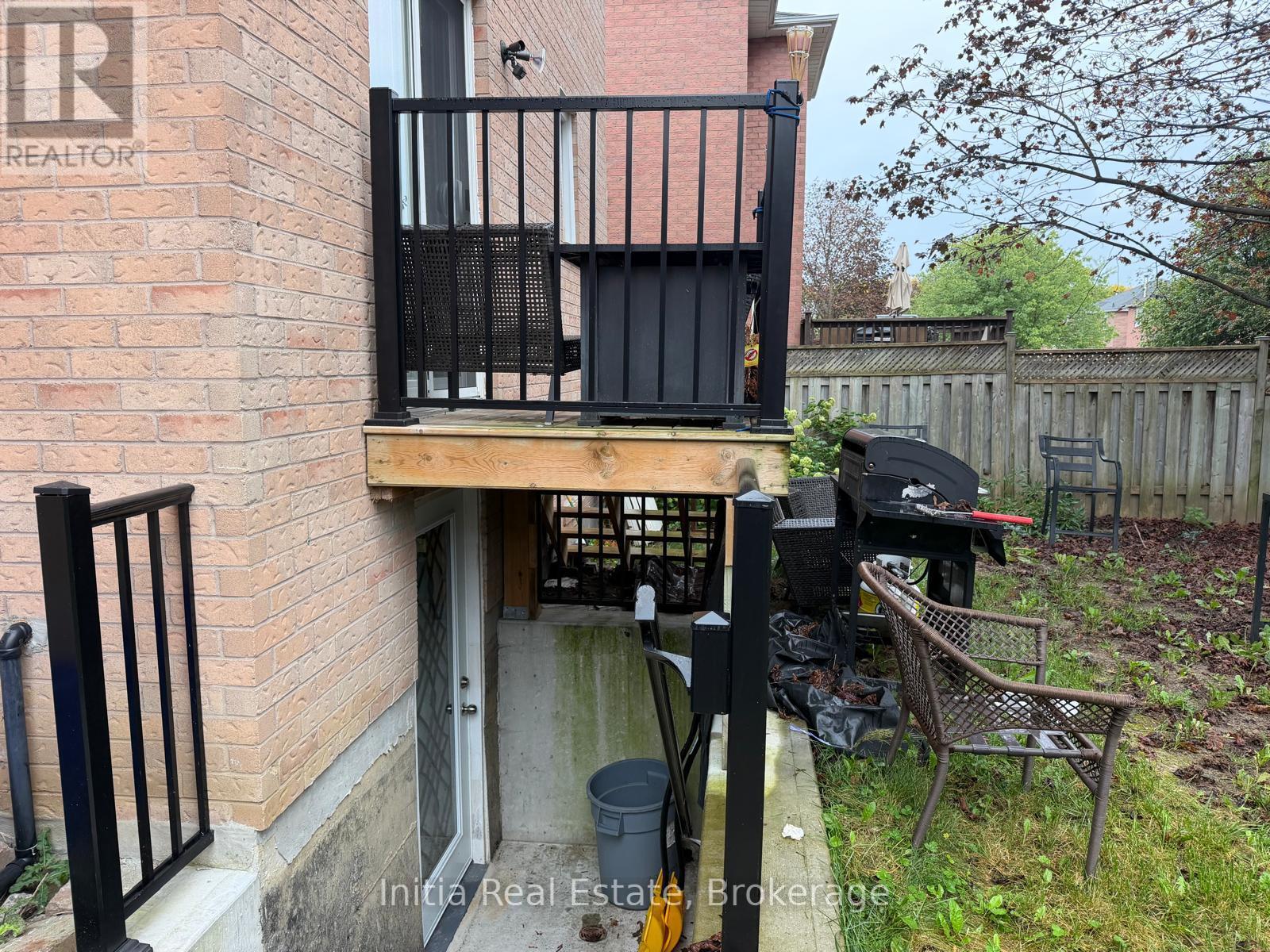 18 Harkins Drive, Ajax, Ontario  L1T 3T6 - Photo 4 - E13857580