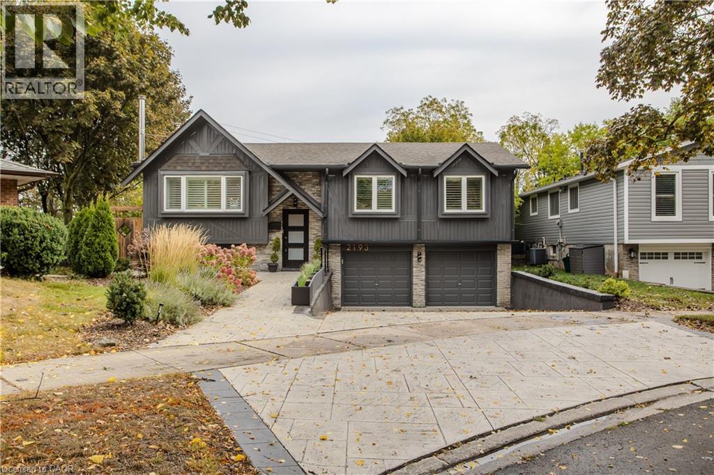 2193 LANCASTER Crescent, Burlington, Ontario