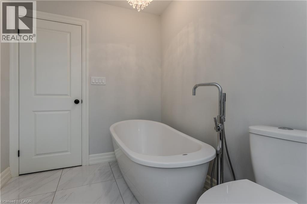 2193 Lancaster Crescent, Burlington, Ontario  L7P 3G4 - Photo 17 - 40867659