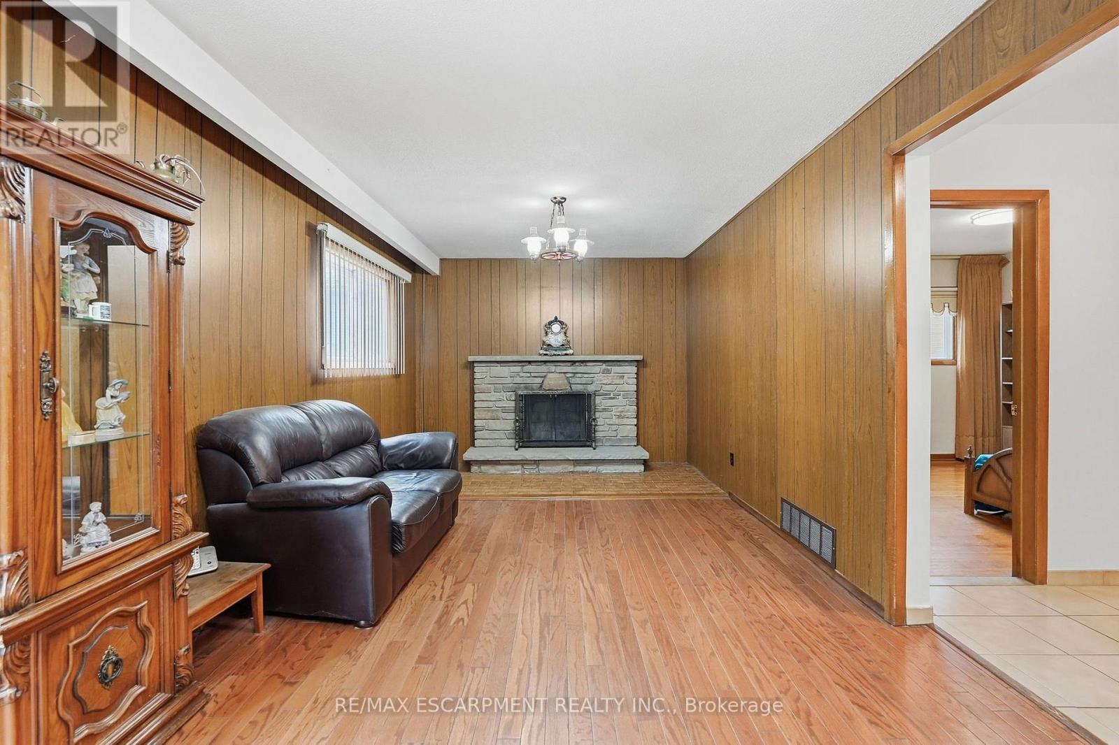 7566 Netherwood Road, Mississauga, Ontario  L4T 2N9 - Photo 20 - W13857592