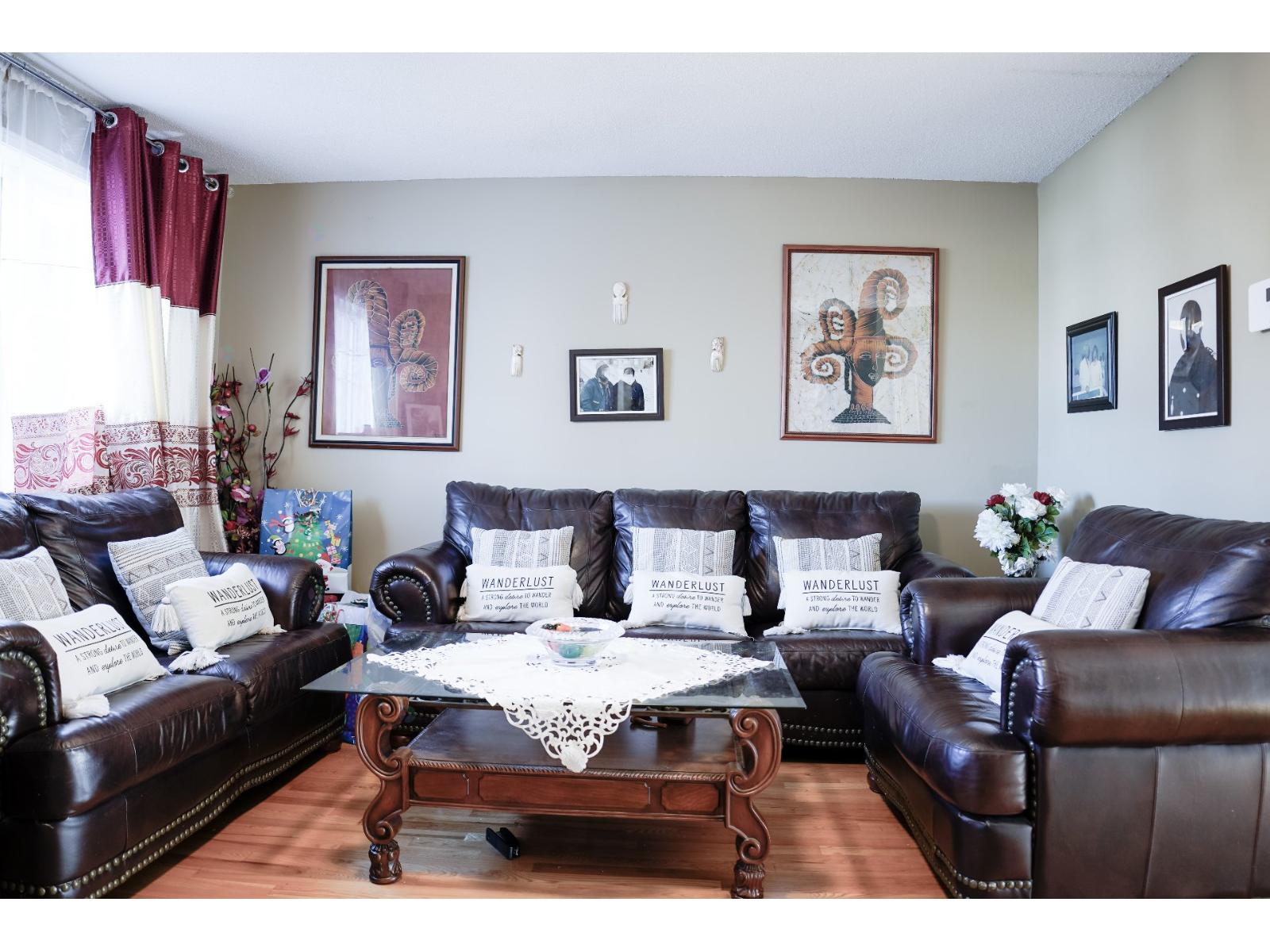 45 Rue Marc-Laplante E. Châteauguay Quebec Canada J6K0A7 2