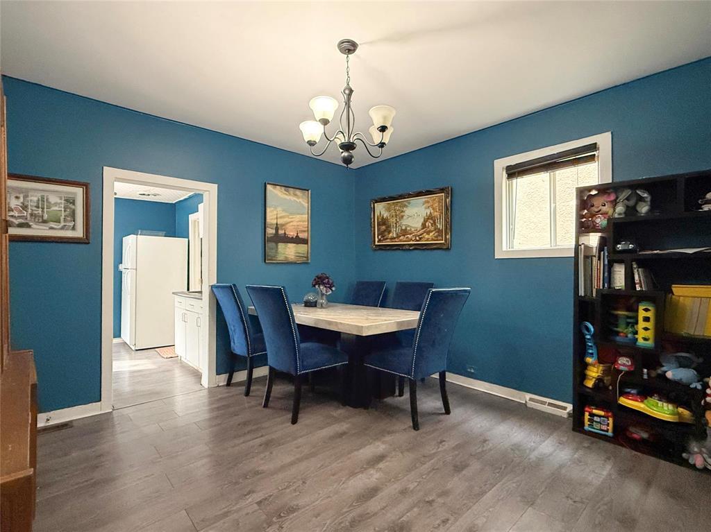 36 7th Street N, Brandon, Manitoba  R7A 2P6 - Photo 3 - 202624634