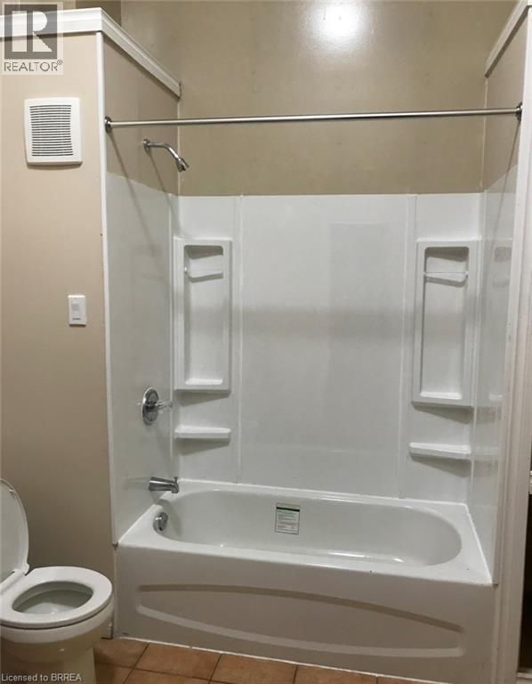 271 Greenwich Street, Brantford, Ontario  N3S 2X9 - Photo 6 - 40868685