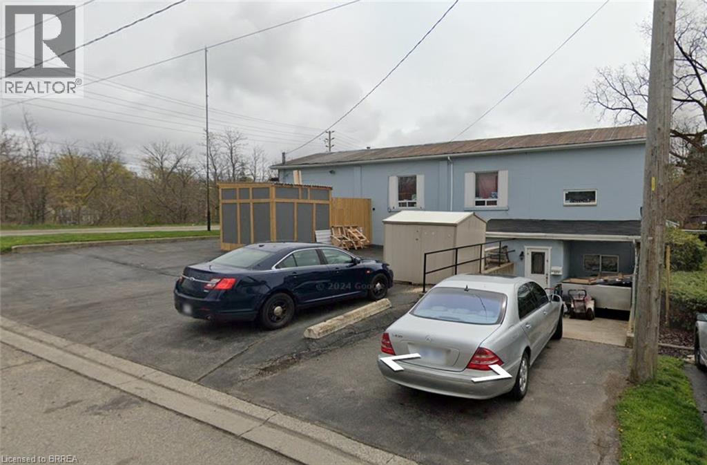 271 Greenwich Street, Brantford, Ontario  N3S 2X9 - Photo 3 - 40868685