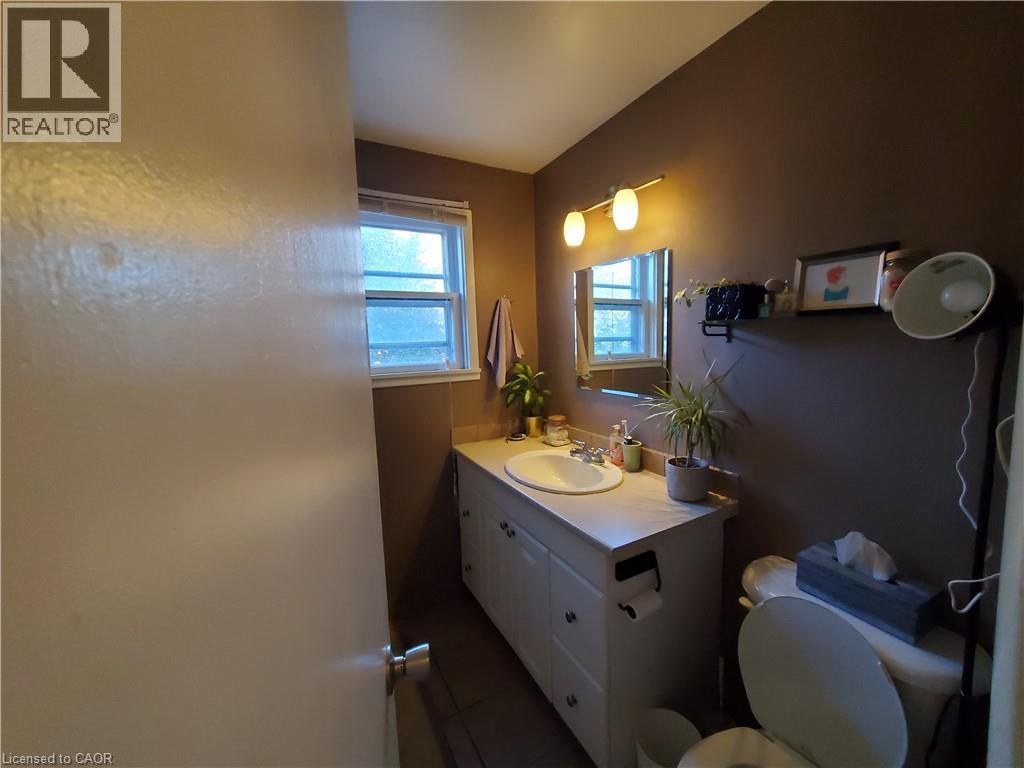 51 Talbot Street, Kitchener, Ontario  N2M 2A8 - Photo 23 - 40868688