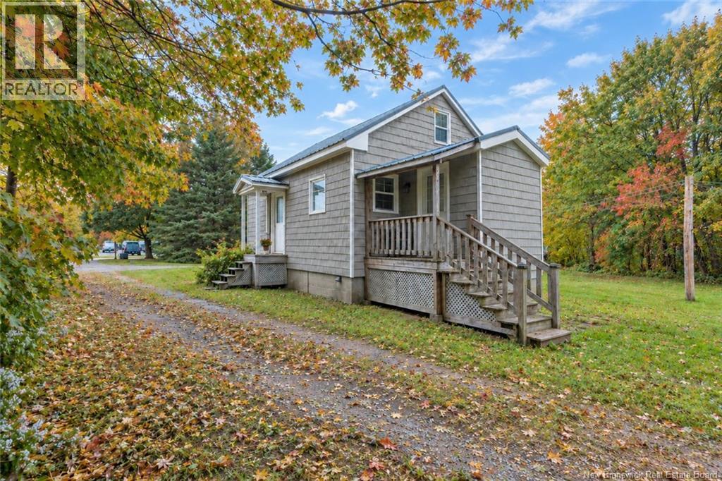 33 Magnolia Avenue, Sussex, New Brunswick  E4E 2G8 - Photo 2 - NB146578