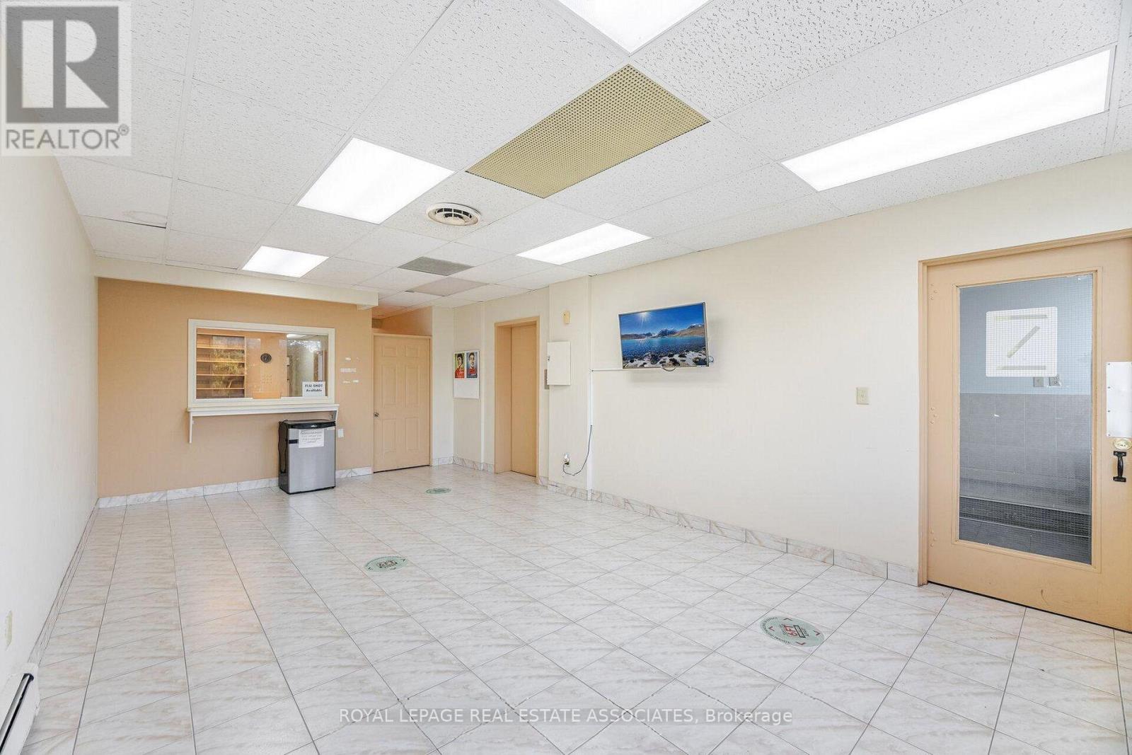 799 Bloor Street W, Toronto, Ontario  M6G 1L8 - Photo 25 - C13857652