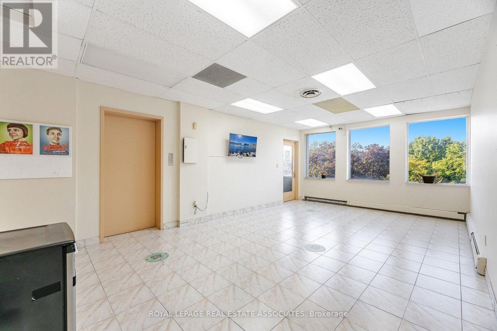 799 Bloor Street W, Toronto, Ontario  M6G 1L8 - Photo 26 - C13857652