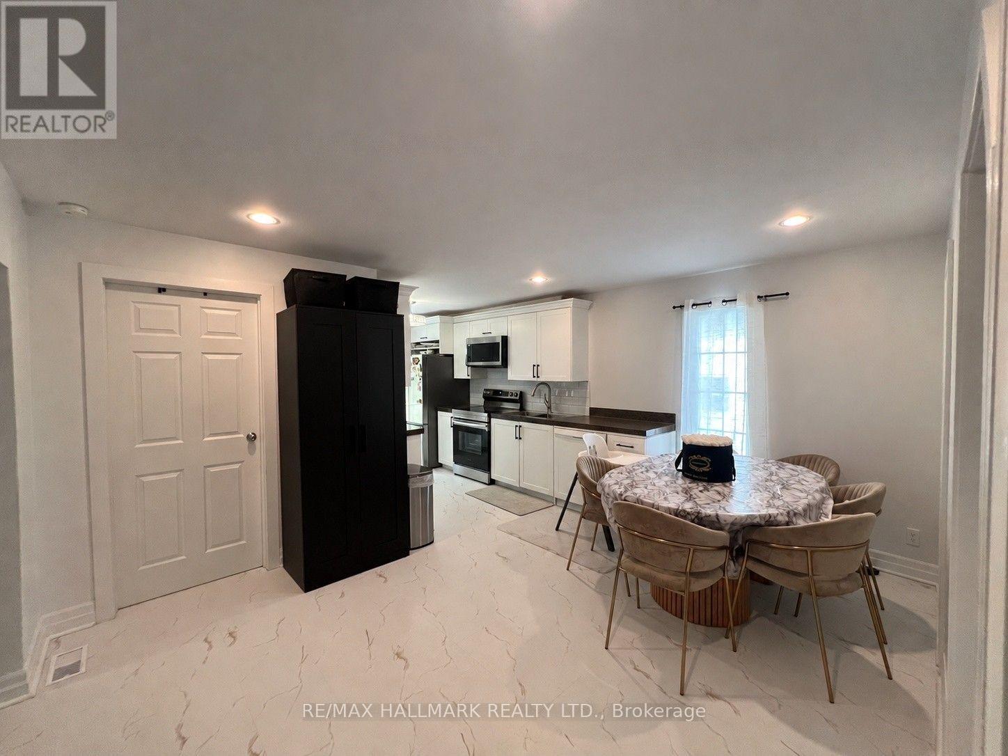 36 Fergus Avenue N, Richmond Hill, Ontario  L4E 3B7 - Photo 6 - N13857618