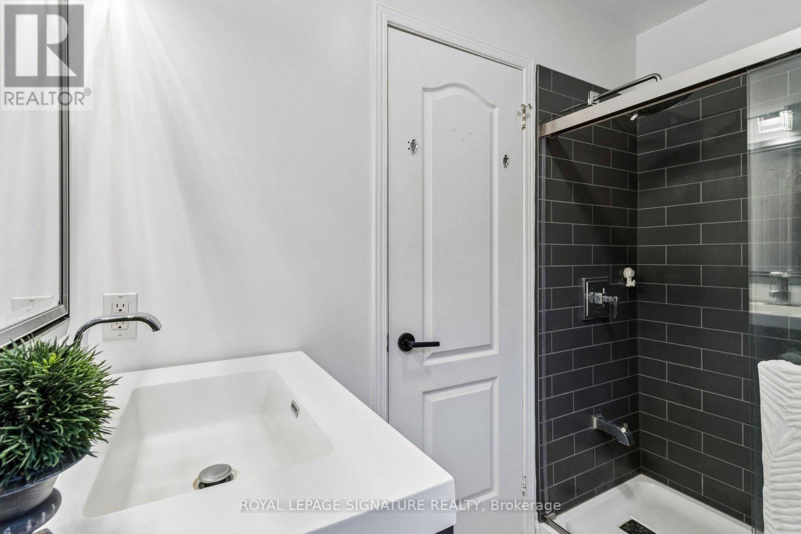 19 Ballymore Drive, Aurora, Ontario  L4G 7E6 - Photo 36 - N13857654