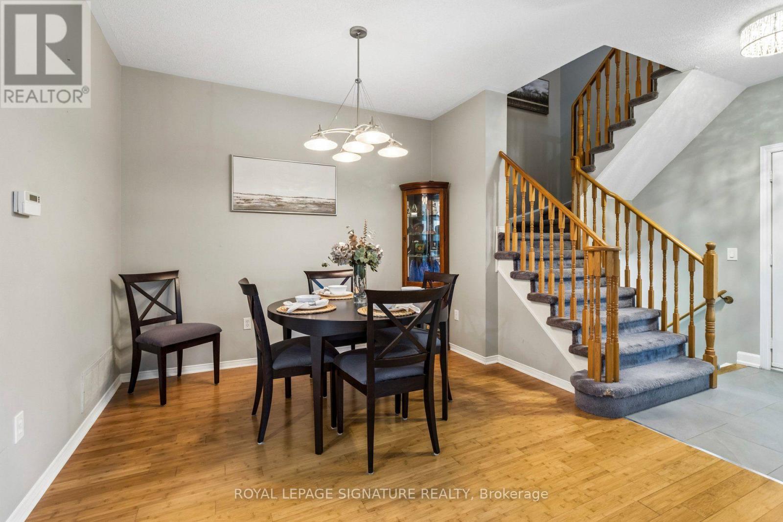 19 Ballymore Drive, Aurora, Ontario  L4G 7E6 - Photo 6 - N13857654
