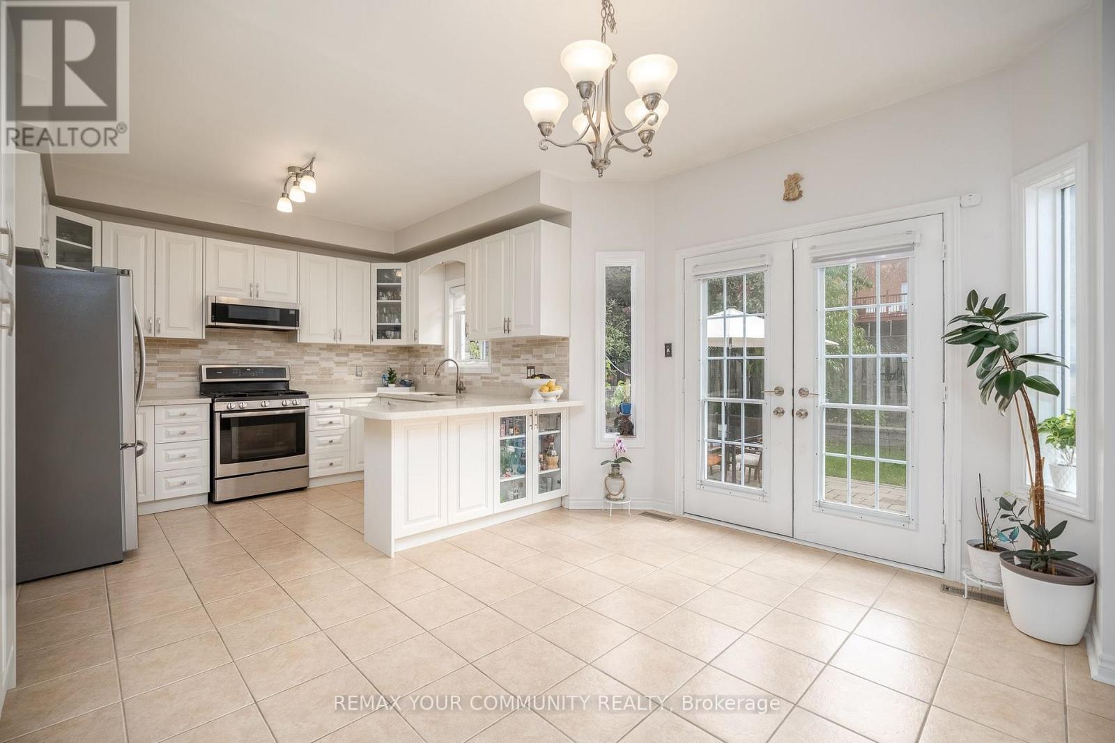 21 Silvercreek Crescent, Barrie (Ardagh), Ontario  L4N 0Z8 - Photo 14 - S13857648