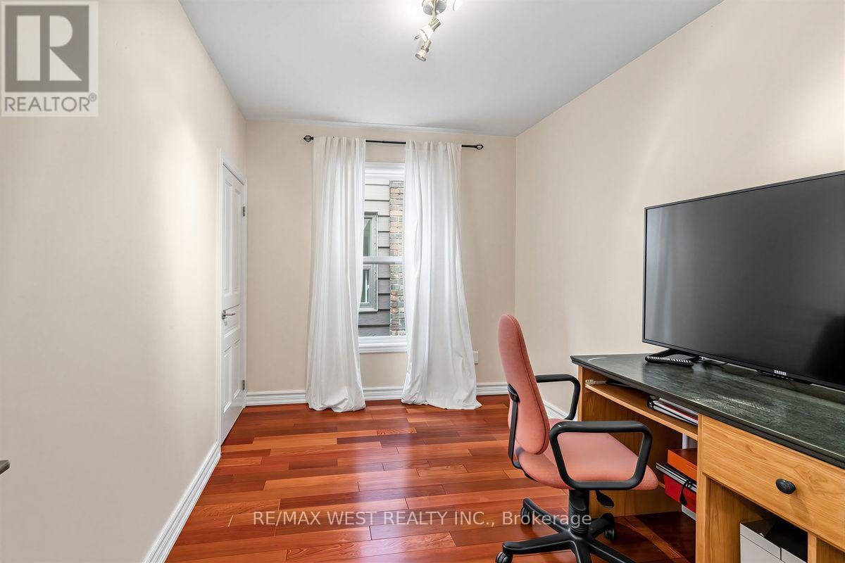 66 Bristol Avenue, Toronto, Ontario  M6H 3J9 - Photo 16 - W13857612