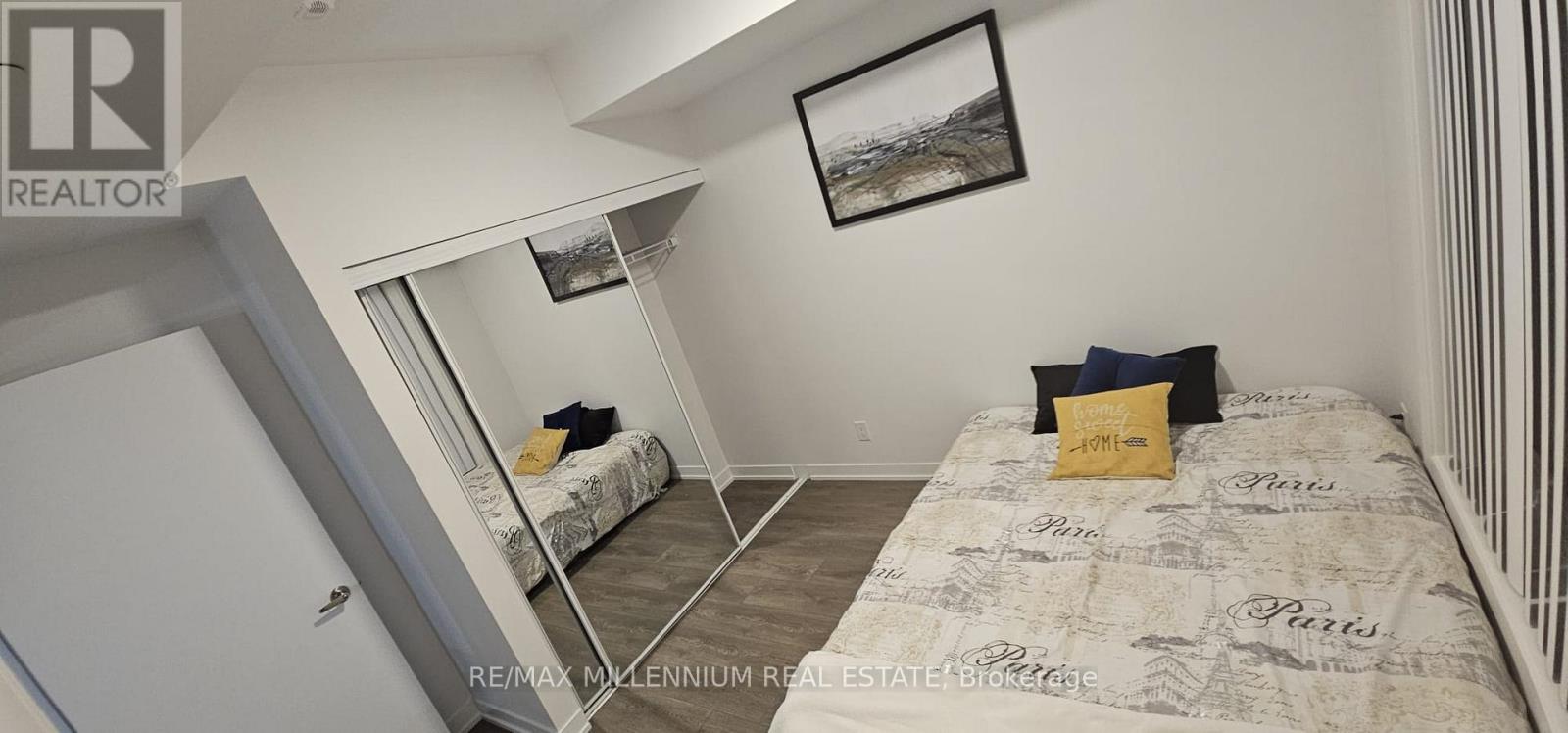 401 - 160 Canon Jackson Drive, Toronto, Ontario  M6M 0B6 - Photo 11 - W13857624