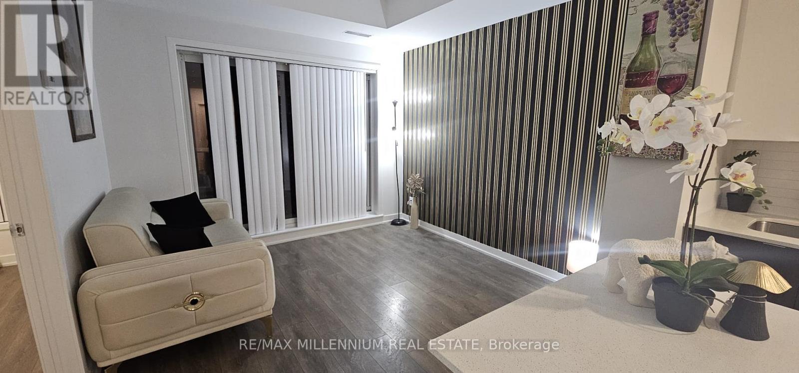 401 - 160 Canon Jackson Drive, Toronto, Ontario  M6M 0B6 - Photo 9 - W13857624