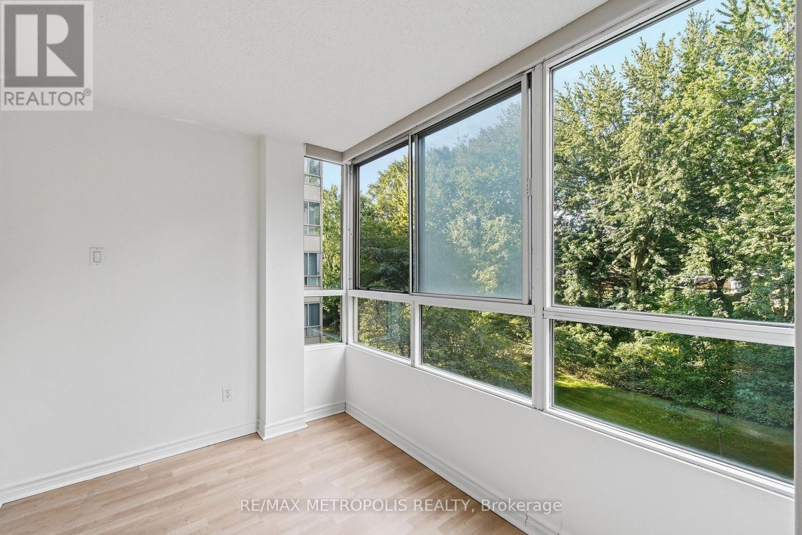 409 - 1485 Lakeshore Road E, Mississauga, Ontario  L5E 3G2 - Photo 10 - W13857674