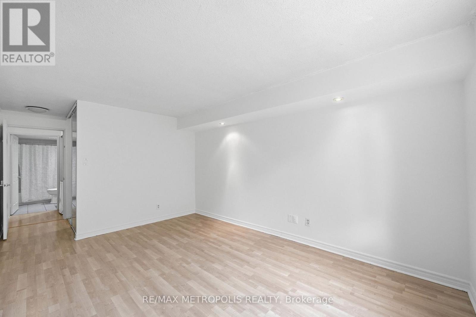 409 - 1485 Lakeshore Road E, Mississauga, Ontario  L5E 3G2 - Photo 12 - W13857674