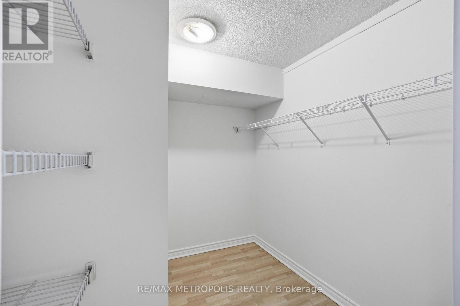 409 - 1485 Lakeshore Road E, Mississauga, Ontario  L5E 3G2 - Photo 14 - W13857674