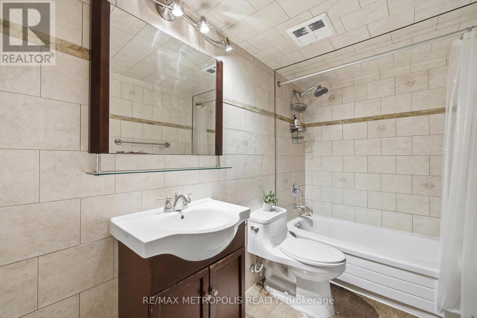 409 - 1485 Lakeshore Road E, Mississauga, Ontario  L5E 3G2 - Photo 15 - W13857674