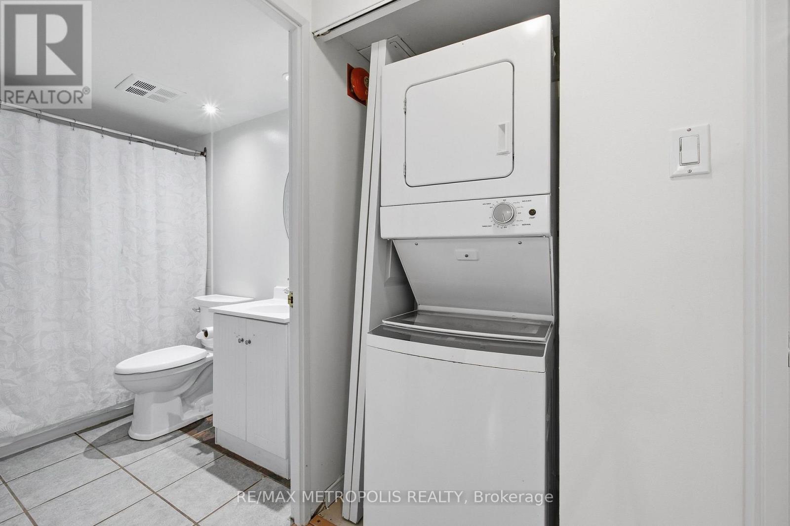 409 - 1485 Lakeshore Road E, Mississauga, Ontario  L5E 3G2 - Photo 18 - W13857674