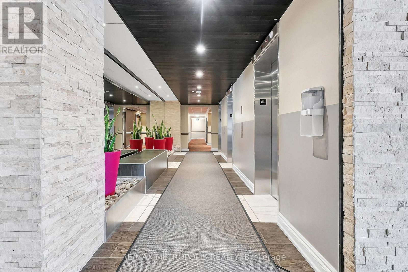 409 - 1485 Lakeshore Road E, Mississauga, Ontario  L5E 3G2 - Photo 28 - W13857674