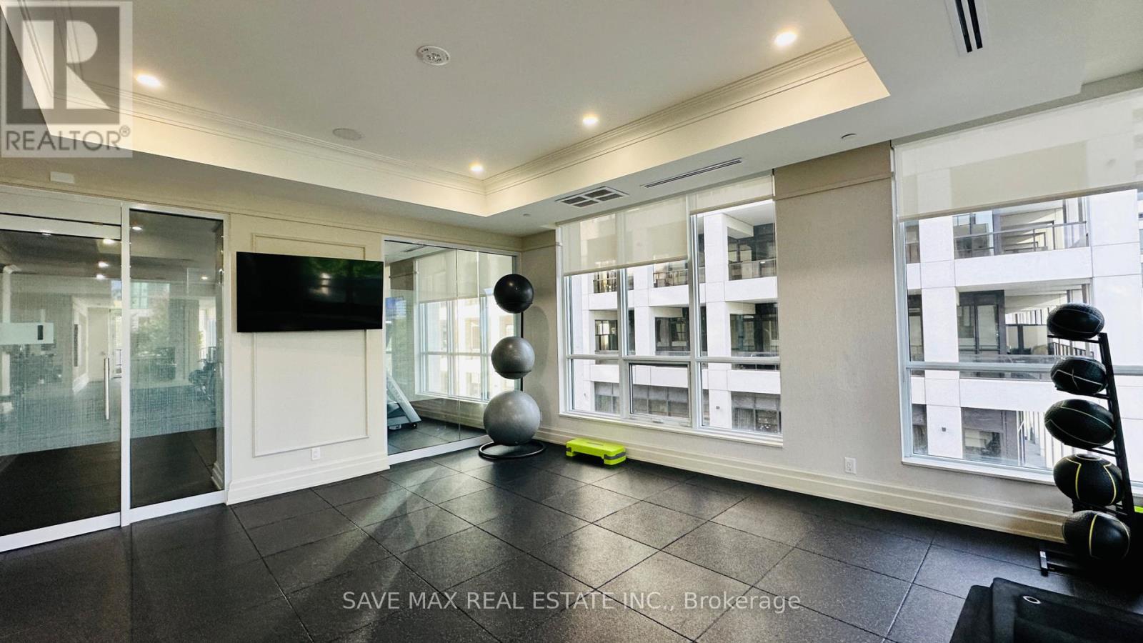 1905 - 36 Elm Drive W, Mississauga, Ontario  L5B 0N3 - Photo 32 - W13857676
