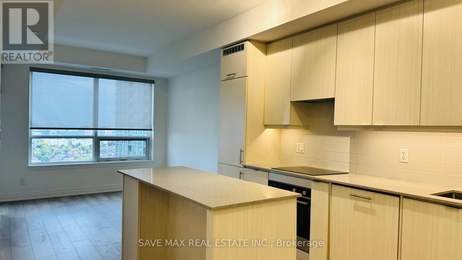 1905 - 36 Elm Drive W, Mississauga, Ontario  L5B 0N3 - Photo 4 - W13857676