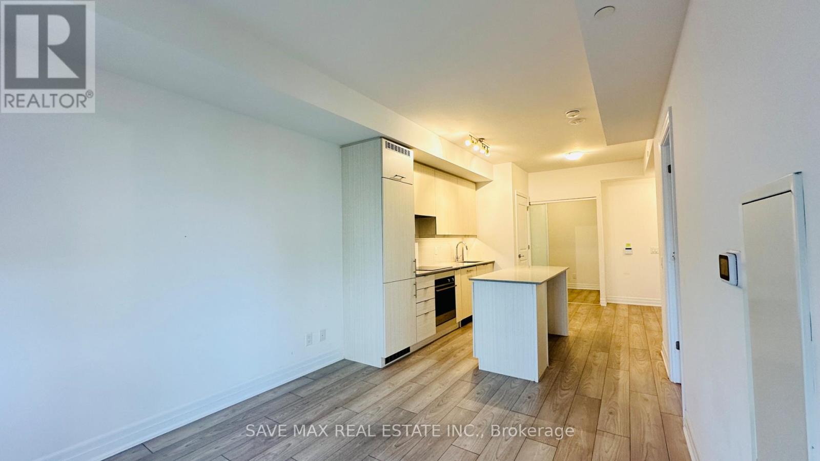 1905 - 36 Elm Drive W, Mississauga, Ontario  L5B 0N3 - Photo 8 - W13857676