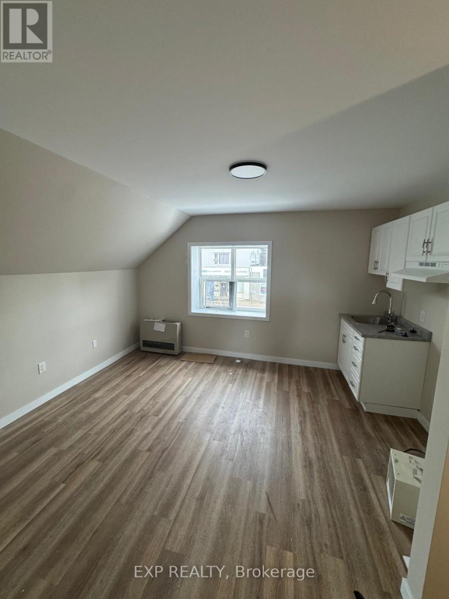 439 Main Street E, North Bay, Ontario  P1B 1B6 - Photo 7 - X13857630