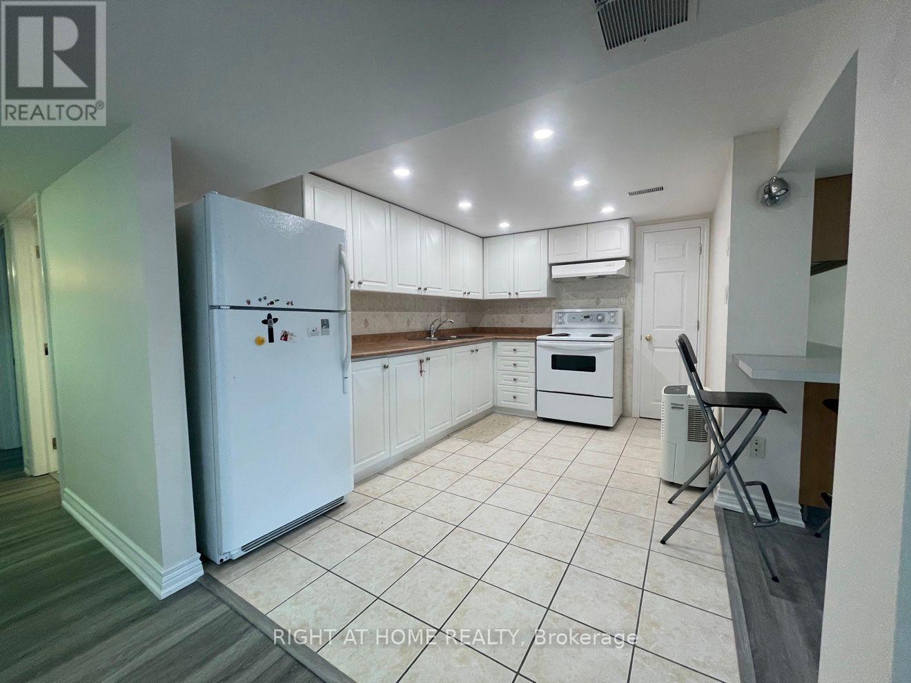 Lower - 191 Princess Avenue, Toronto, Ontario  M2N 3R8 - Photo 11 - C13857700