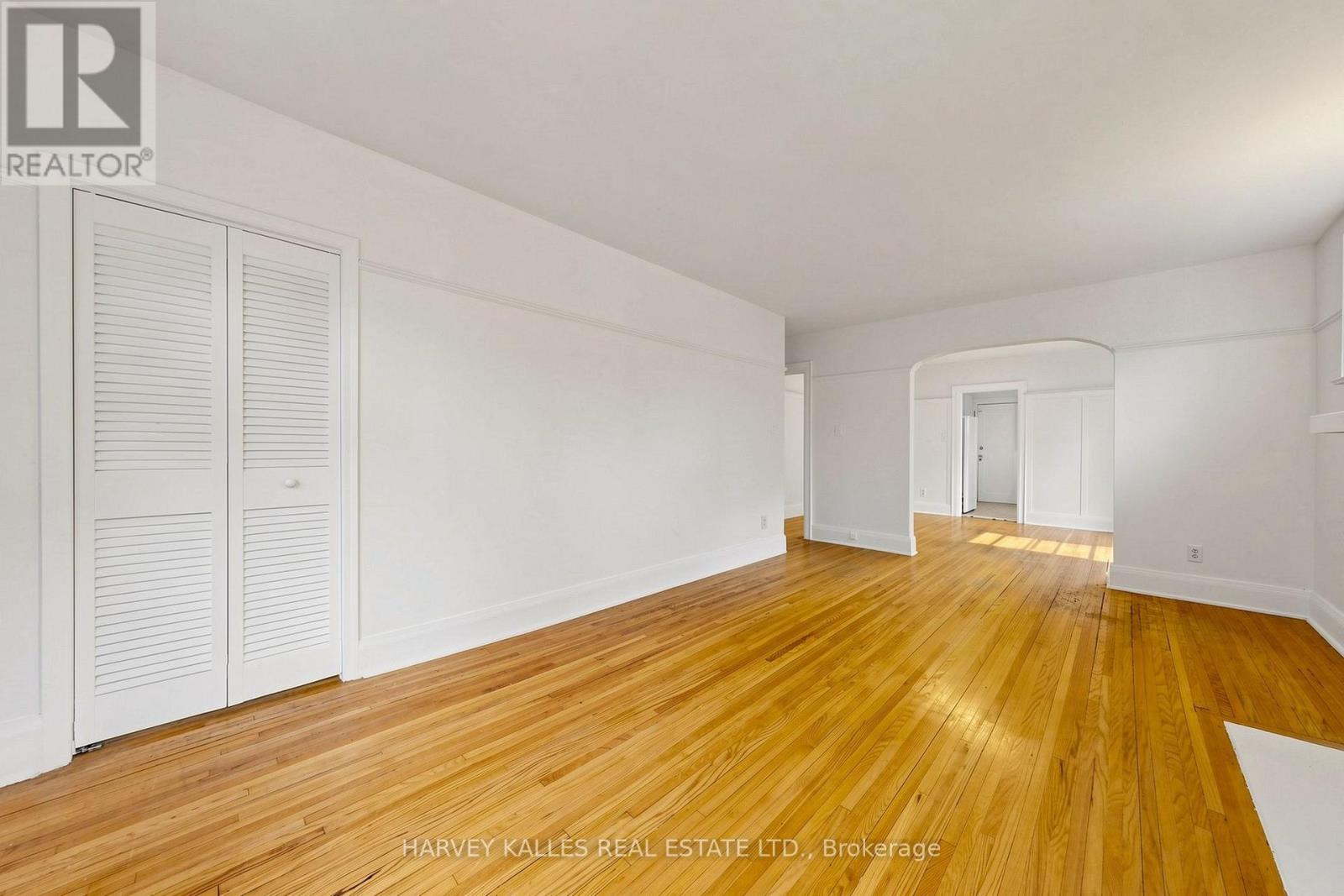 South 2nd - 163 Highbourne Road, Toronto, Ontario  M5P 2J8 - Photo 13 - C13857746