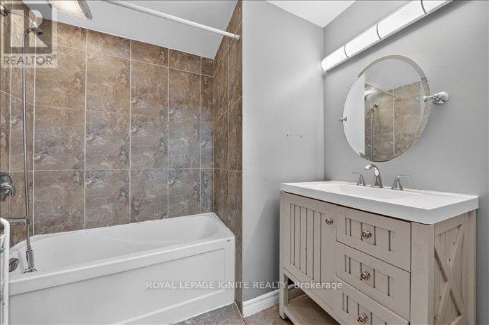 Upper - 8 Vail Meadows Crescent, Clarington, Ontario  L1C 4T1 - Photo 37 - E13857706