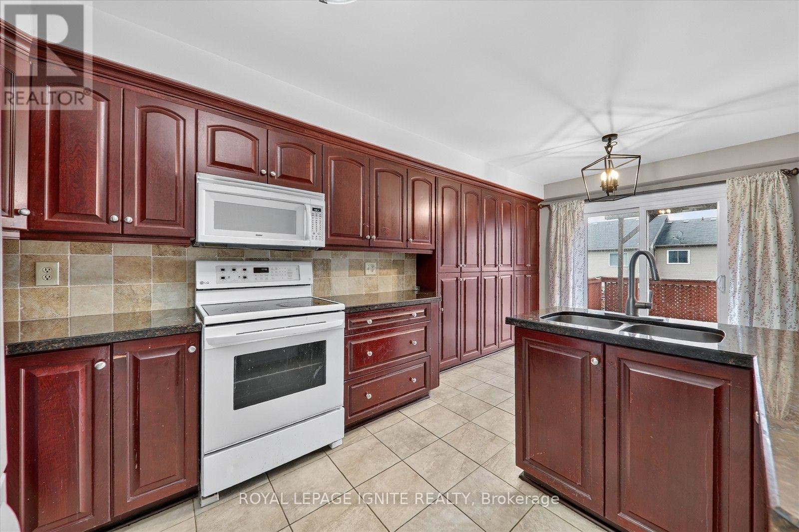 Bsmnt - 8 Vail Meadows Crescent, Clarington, Ontario  L1C 4T1 - Photo 10 - E13857710