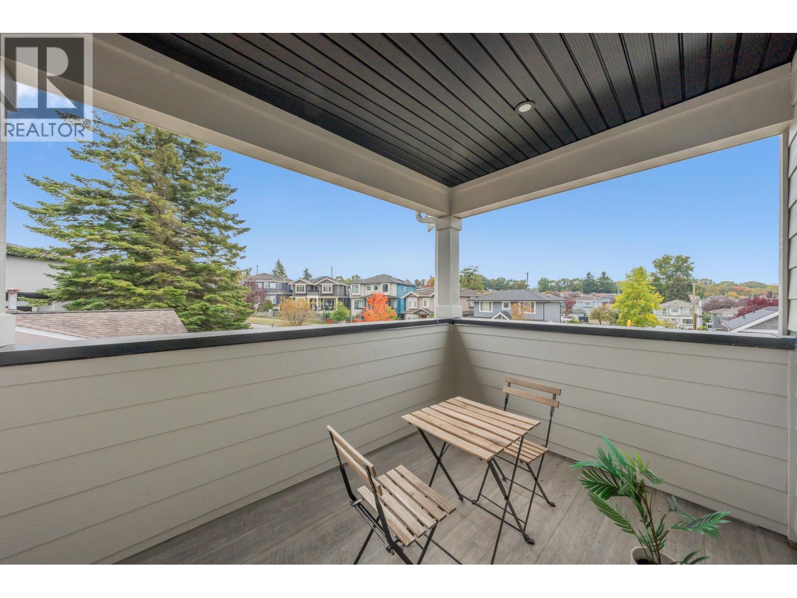 1 3581 HAIDA DRIVE