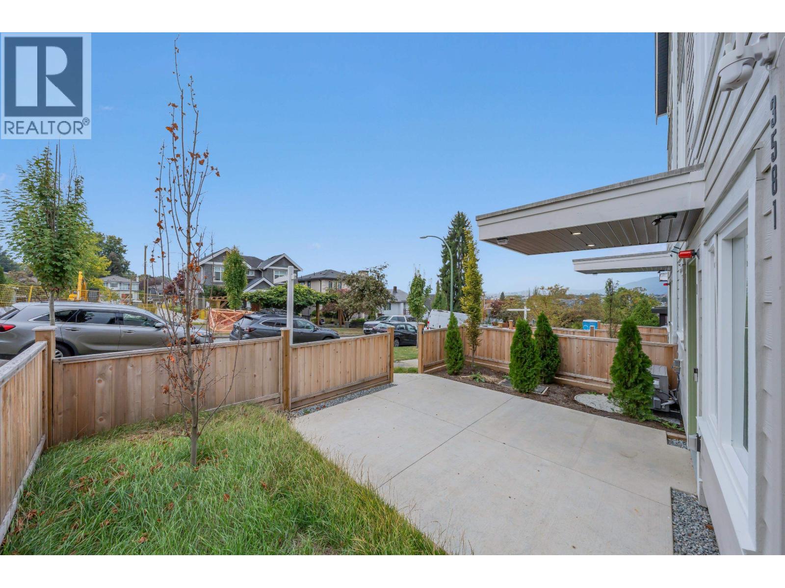 1 3581 HAIDA DRIVE