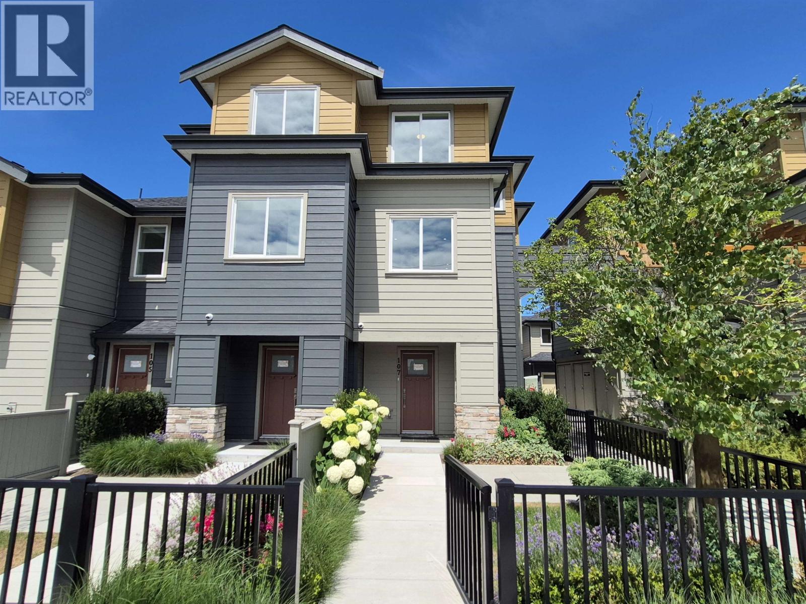 109 8233 Williams Road, Richmond, British Columbia  V7A 1G4 - Photo 2 - R3171875