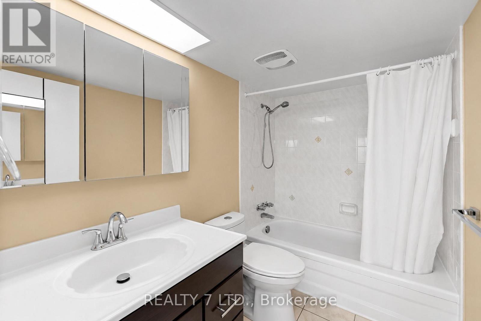 1507 - 50 Elm Drive E, Mississauga, Ontario  L5A 3X2 - Photo 24 - W13797338