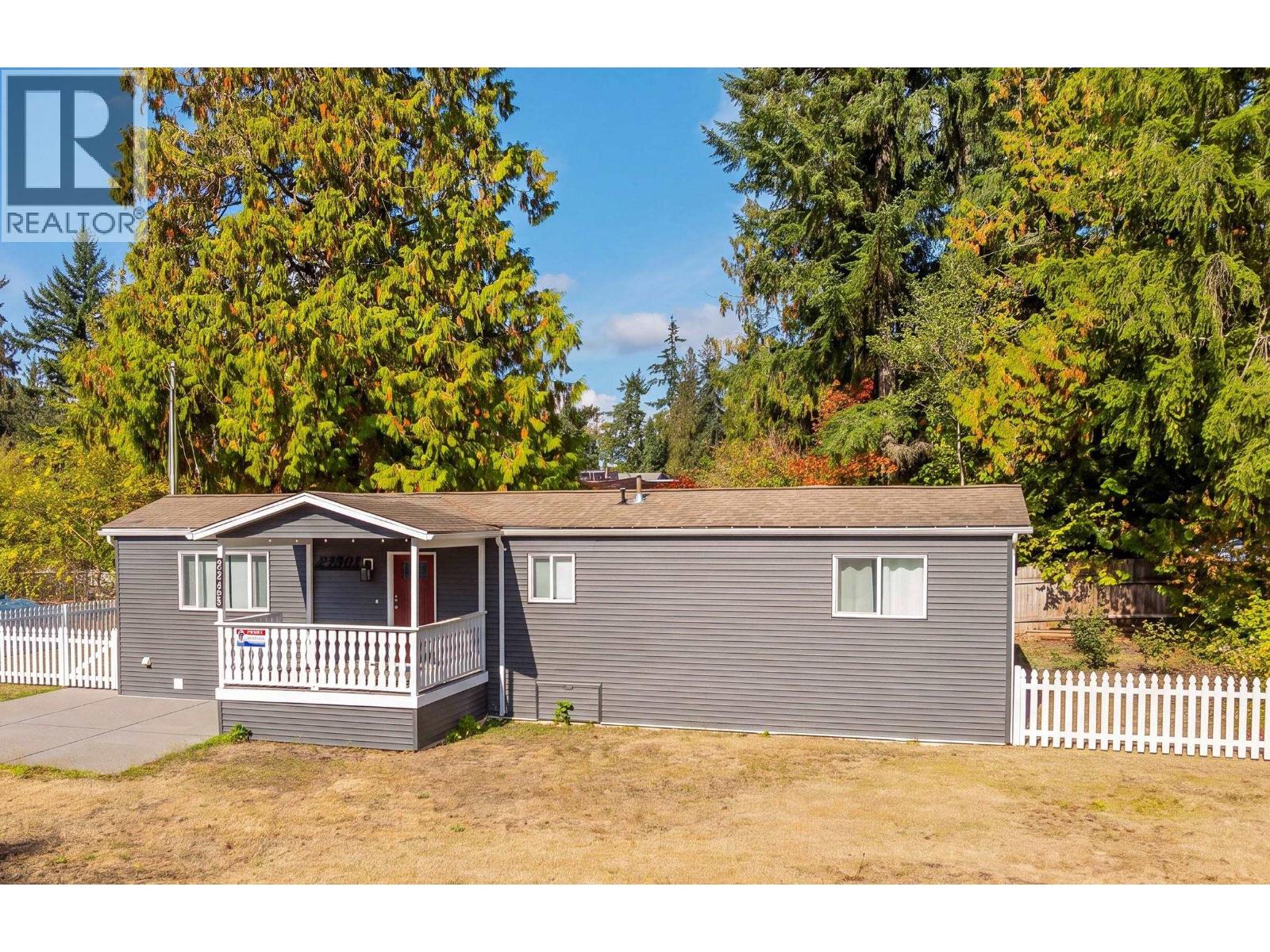 5 23205 CALVIN CRESCENT