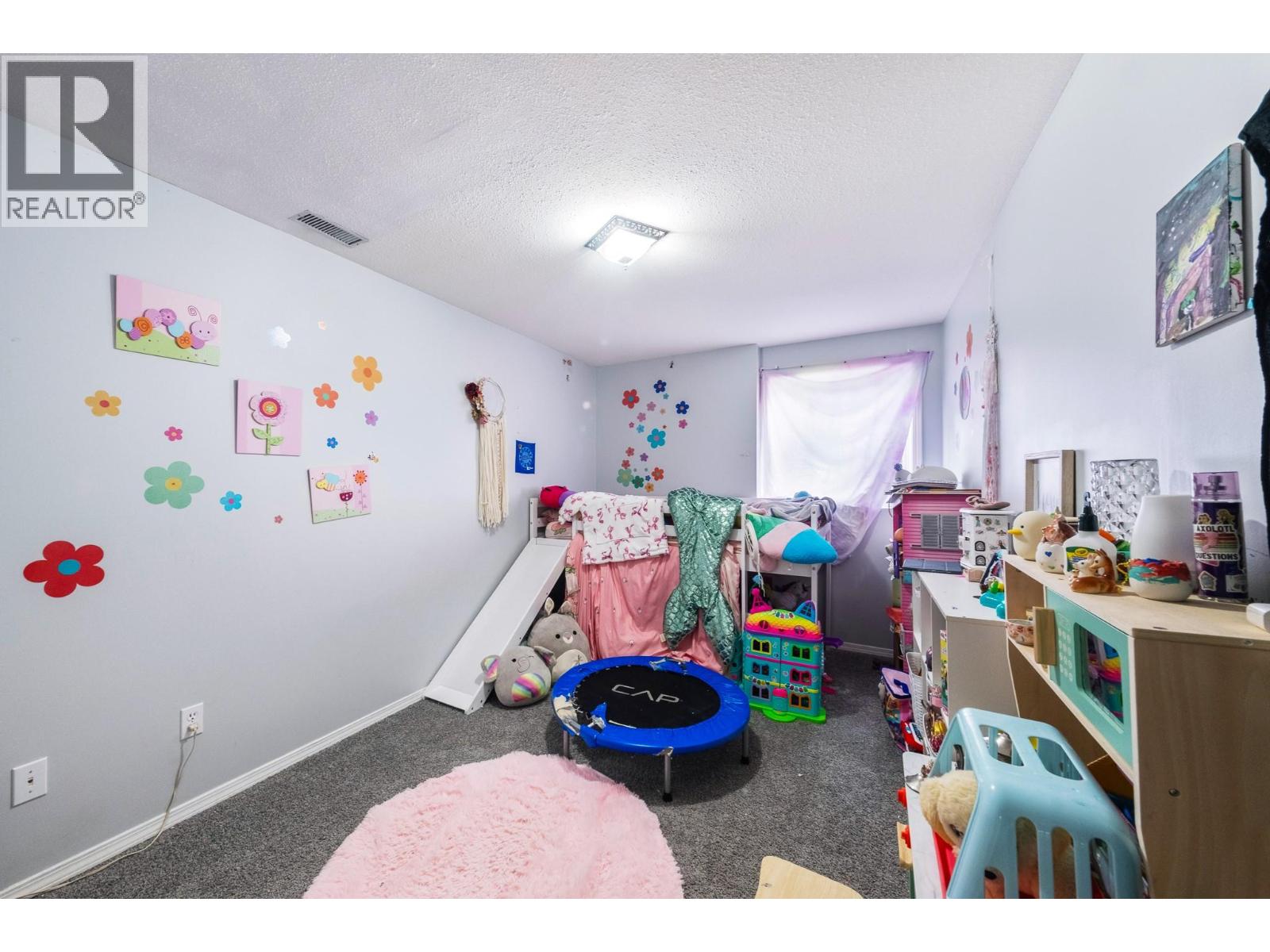 2466 Alexandria Way